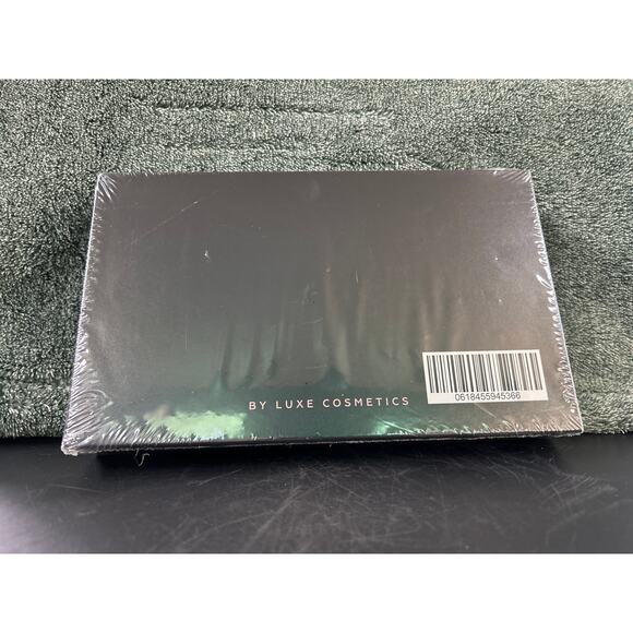 Unopened Luxe Eyebrow Lift Set - Picture 4 of 9